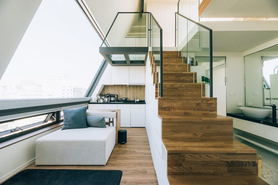 Seoul Youth Shared Apartment-staircase-2