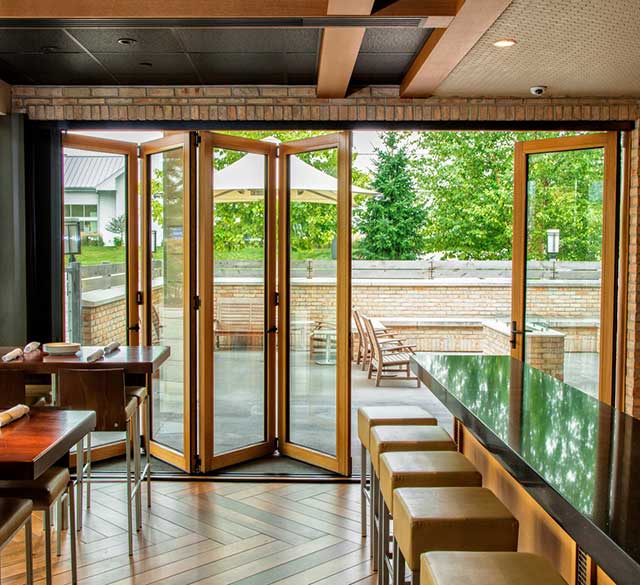 Store Wooden Folding Doors