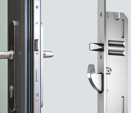 folding door multi point locking