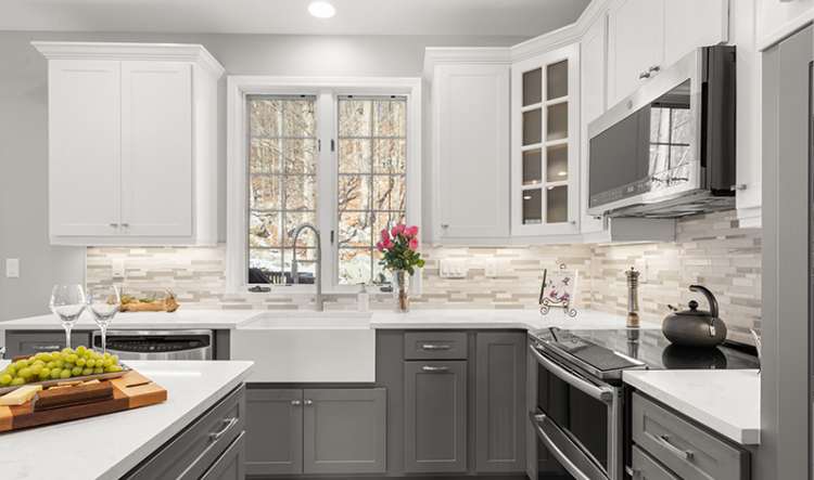 Flat-Panel Shaker Cabinet Doors