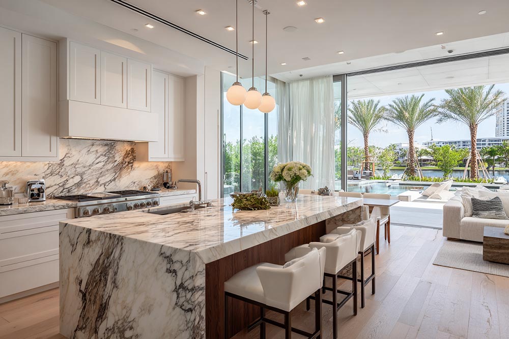 White modern luxury cabinets